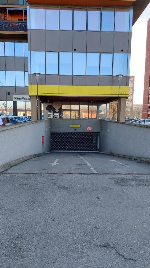Med Man Apartmani Slavonski Brod Exteriör bild